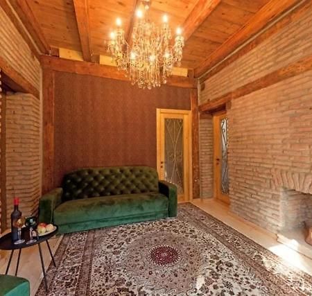 Green Door Tbilisi Luaran gambar